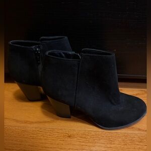 Old Navy Black Ankle Booties